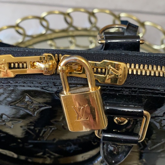 ALMA PM MV BLACK LEATHER PURSE - Picture 2 of 15